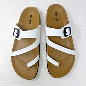 Aerosoft Toe Loop Sandals White Buckle Flat US 9 EU 40 Cottage Summer